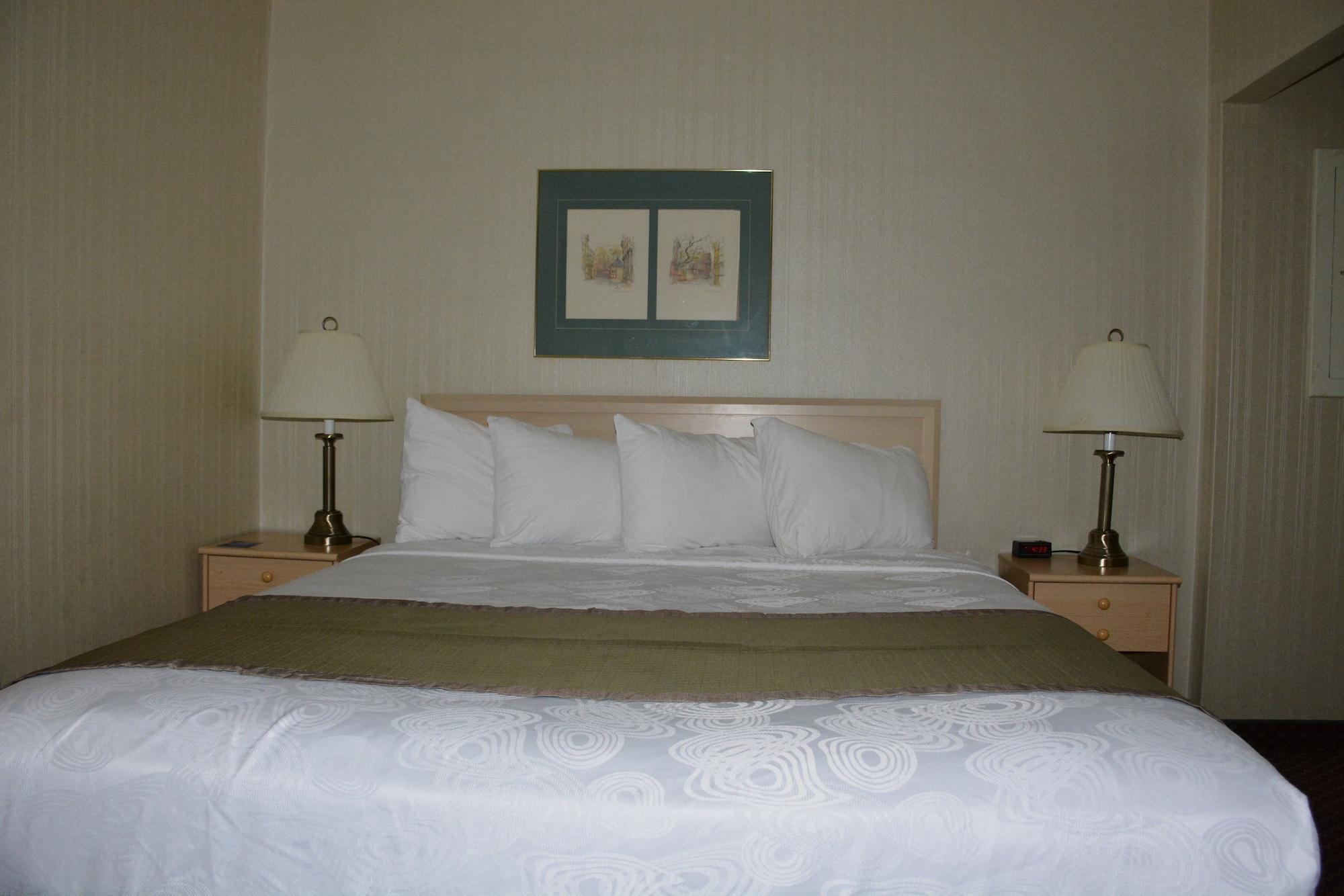 Travelodge By Wyndham Lethbridge Kültér fotó