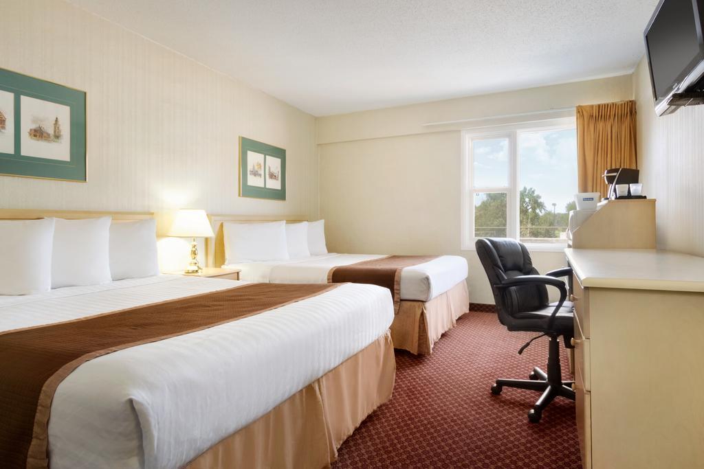 Travelodge By Wyndham Lethbridge Kültér fotó